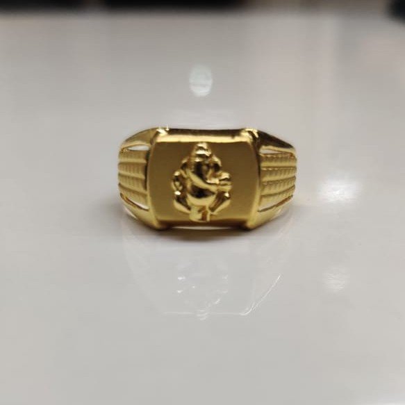 22 kt gold casing fency ladis ring